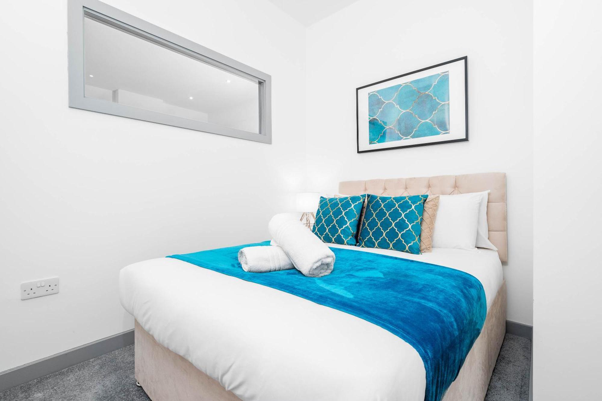 Modern Apartment In Brierley Hill - Secure Parking - Wifi & Netflix - Excellent Value - 11O Extérieur photo